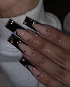 Black French Tip Nails, Black French Tip, Unghie Sfumate, Black Acrylic Nails, Grunge Nails, Black French, Tip Nails