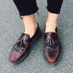 Men’s Oxford Shoes Outfit, French Drip, Dr Martens Cherry Red, Dc Martens, Adrian Loafers, Cherry Red Dr Martens, Red Dr Martens, Gender Neutral Style, Oxford Shoes Outfit