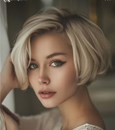 Hairstyles With Glasses, Haircut Inspiration, Silver Ribbon, A Hairstyle, Shot Hair Styles, Hair Appointment