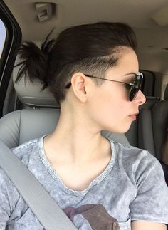 stylish-undercut-for-long-medium-hair-2017-long-hairstyle-ideas Hair 2018, Messy Bun Hairstyles, Hair Styles 2017, Short Hairstyle