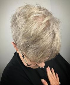 Short Textured Pixie for Thinning Hair Thick Short Hair Cuts, 70 Hair, Scene Hairstyles, 70 Hairstyles, Leda Muir, Super Short Haircuts, Best Hairstyles For Women, Short Shaggy Haircuts, Indie Scene