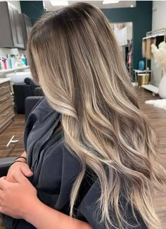 Full Balayage On Brown Hair, Dye Hair Blonde From Brown, Bronde Balayage Brunettes Straight, Highlights With A Shadow Root, Stretched Root Balayage, Blonde And Brown Hair Color Highlights Caramel, Brown Lowlights Blonde Highlights, Highlights With Shadow Root Brunette, Shadowed Root Blonde