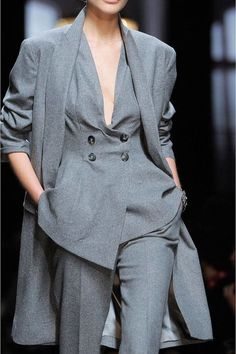 Ermanno Scervino, Business Outfit, Mode Inspo, Suit Fashion, Coco Chanel, Elegant Woman, Milan Fashion Week