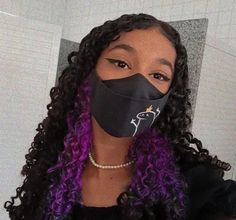 Dyed Hair For Dark Hair, Curl Dyed Hair, Purple Peekaboo Curly Hair, Curly Hair Dye Ideas Streaks, Dye Curly Hair Ideas, Dyed Curly Hair Ideas Colour Purple, Color Under Hair, Peekaboo Hair Curly, Under Hair Dye Curly