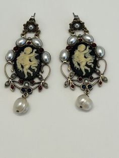 ad eBay - Find many great new & used options and get the best deals for Antique Edwardian Earrings 1901-1910 at the best online prices at eBay! Free shipping for many products! Baroque Jewelry With Historical Design For Formal Occasions, Baroque Historical Jewelry For Formal Occasions, Baroque Historical Design Jewelry For Formal Occasions, Antique Historical Drop Earrings, Antique Jewelry With Historical Design Drop Earrings, Antique Jewelry Drop Earrings With Historical Design, Victorian Jewelry With Historical Design For Evening, Victorian Oval Pierced Earrings, Victorian Hallmarked Pearl Earrings As Gift