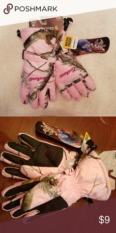 Women's Carhartt Pink Real Tree Camo Gloves Women's Carhartt Pink Real Tree Camo Gloves, size Large. Brand new with tags, never worn. Waterproof and insulated Carhartt Accessories Gloves & Mittens Browning Deer, Carhartt Accessories, Real Tree Camo, Real Tree Camouflage, Country Jewelry, Cowgirl Jewelry, Camo Girl, Steampunk Diy