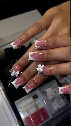 Extra Baddie Nails, Hard Nails, Baddie Nails, Claw Nails, Colored Acrylic Nails, Girly Acrylic Nails, Cute Acrylic Nail Designs, French Tip Acrylic Nails, Work Nails