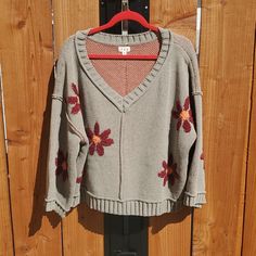 -Beautiful Fall And Winter Colors. -Warm And Cozy -Oversized -Approx 29" Pit To Pit -Approx 22" Length -New Without Tags *Smoke Free Home Floral Sweater, Winter Colors, Fall And Winter, Warm And Cozy, Red Green, Sweaters For Women, V Neck, Tags, Floral