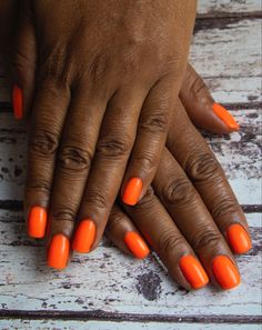 Orange Toes Black Women, Orange Nails Black Women, Melanin Nails, Beautiful Fingers, Bright Orange Nails, Biab Nails, Bright Nails, Floral Hoops, Nail Styles