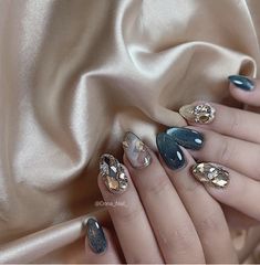 Simple Nail Art Videos, Sophisticated Nails, Elegant Touch Nails, Fake Nails Designs, Fancy Nails Designs, Stylish Nails Designs, Grunge Nails