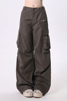 ❤︎ Loose pleated jazz dance cargo pants❤︎ Hip Hop Cargo Pants, Teen Pants, Cargo Design, Dance Pants, Baggy Clothes, Jazz Dance, Baggy Pant, Coffee Colour, Cargo Pants Women