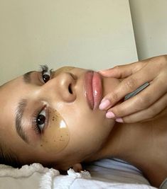 Bad Bih Aesthetic, Smooth Skin Aesthetic, Skincare Pictures, Mrs Bella, Skin Goals, Glow Skin, Vogue Beauty, Pretty Skin Care, Mia 3