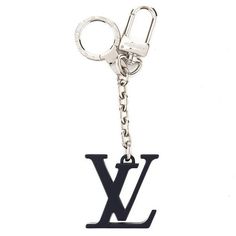 Pre-Owned Louis Vuitton Navy Initail Porte Cles Key Charm ($369) ❤ liked on Polyvore featuring accessories, blue, key chain rings, louis vuitton, key chain charms, louis vuitton key ring and key charm Louise Vuitton, Chain Rings, Pre Owned Louis Vuitton, Used Louis Vuitton, Accessories Blue, Louis Vuitton Fashion, Backgrounds Phone, Louis Vuitton Accessories