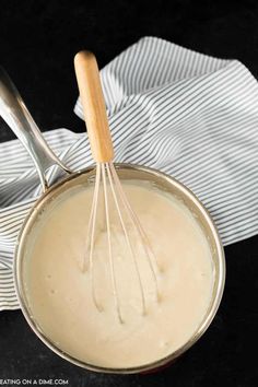 Learn how to make a roux in a few easy steps. This may sound fancy but don't be intimidated because it is so easy. Rue Recipe, Roux Sauce, Roux Recipe, Cooking Soul Food, How To Thicken Soup, Cajun Food, Kitchen Skills, Kawaii Cooking