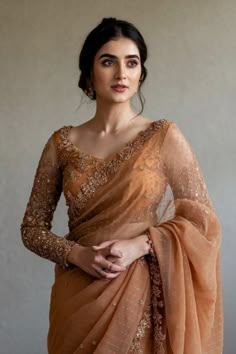 Silk Saree With Embroidered Border, Net Saree Aesthetic, Golden Saree Bridal Look, Rust Color Saree, Contrast Saree Blouse Ideas, Red And Golden Saree, Saree For Engagement Brides, Silk Saree Blouse Designs Back, Golden Bridal Saree