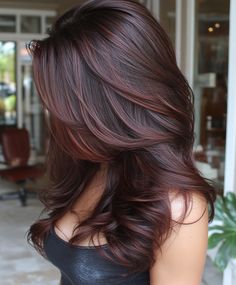 Cinnamon Swirl Locks Red Tones Hair Color Dark Brown, High Low Lights Hair Dark Brown Red Highlights, Brunette To Red Hair Transformation, Medium Brown Hair With Red Tint, Red Bayalage Brunette, Red Lowlights In Brown Hair, Cinnamon Red Hair Color, Red Brown Highlights, Brownish Red Hair