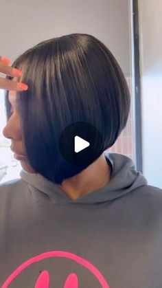 Zee on Instagram: "Question for all my Bob lovers….Are you willing to cut your real hair to achieve a quick weave bob??" Short Bob With Middle Part, Quick Weave Bob With Leave Out, Short Bob Sew In, Quick Weave Bob With Bangs, Middle Part Quick Weave Bob, Sew In Bob Hairstyles For Black Women, Bob Weave Hairstyles For Black Women, Middle Part Bob Quick Weave, Quick Weaves For Black Women