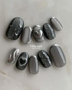 ♡ 　　 ⋆⸜ᵀᴴᴬᴺᴷ ᵞᴼᵁ⸝⋆ 　　 推しカラーオーダーネイル𓂃 𓈒𓏸… | Instagram Nails Designs Black And White, Black Nails Men, Bi Nails, Nails Ideas Black, White And Black Nails, Nail Art Elegant, Black Nails Design, Black Nails Ideas, Black Nail Art Designs