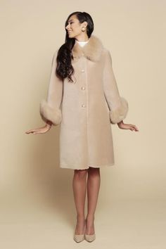 Classy Edgy, Wool Cape Coat, An Affair To Remember, Wool Cape, Wool Trench Coat, Fox Fur Coat, Teddy Coat, Cape Coat, Wool Shawl