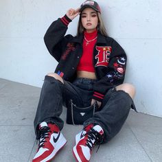 Tomboy Outfits, Elegante Casual, Nike Air Jordans, Tomboy Style Outfits, Looks Black, Red Sneakers, Streetwear Fashion Women, Tomboy Fashion