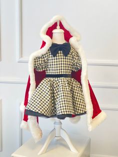 This Cindy Lou Inspired Dress is adorable for your birthday, christmas parties. You can be sure that your princess and your friends will fall in love with this stunning Winter Christmas Costume.. This  Costume is perfect for your birthay parties, themed parties, pageants, cake smash photo shootings, cosplay parties and Halloween. We use luxury plaid fabric for the dress, there is layer of tulle under the dress, also there is a velvet belt..We use luxury tulle for the skirt part  of the dress. We have our own standard sizes for this item 1 years to 7 years but ıf you want to order a custom size, you can message to us for the measurements. age, heigh,t weight, Chest and Waist circumference, lenght from shoulder to the waist, lenght from waist to above the knee.. We prepare all of our dresses Christmas Toddler Dress, Xmas Photoshoot, Photoshoot Christmas, Kids Christmas Dress, Toddler Christmas Dress, Christmas Toddler, Velvet Belt, Cindy Lou Who, Christmas Dresses