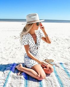 Is your style playful at la playa or chic in the city? Take our quiz (link in bio) to see what your look says about your next vacation… Stitch Fix Outfits, Stitch Fix Stylist, Kinds Of Clothes, Fall Fashion Trends, Fashion Pictures, Fashion Photo, Stitch Fix, Your Style, Dress To Impress