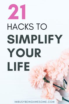 Discover 21 simple living ideas to embrace simplicity - best tips for ADHD adults. Learn how to simplify life at home, with a minimalist mindset, with the right organization and of course with self care. Find inspiration to start your slow living lifestyle and see how good you feel. Beginner Minimalist Tips, How To Live A Minimalist Life, Simple Ways To Improve Your Life, How To Live A Simple Lifestyle, Frugal Minimalist Simple Living, Organized Lifestyle, Simplifying Life, Intentional Living, Minimalist Lifestyle