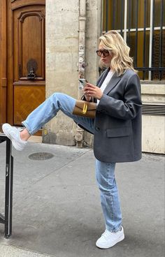 Adrette Outfits, Nyc Summer, Skandinavian Fashion, Uni Outfits, Outfit Jeans, Looks Street Style, Mode Inspo, Blazer Outfits, 가을 패션