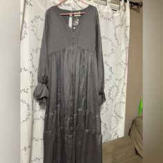 Gorgeous Silver Dress, Giving Midwestern/ Renaissance Vibes. Great For Fall Photos Or A Cute Date Night Dress. Button Details, Goes Down The Front Of The Dress. Brand New Never Worn. It Is Lined Not See Through. Backside Of Dress Has Cute Peep Hole Design. Grey Maxi Dress, Date Night Dresses, Silver Dress, Fall Photos, Date Night, Colorful Dresses, Brand New, Maxi Dress, Grey