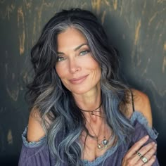 magnific Xwo8SFcHvRtJ8Tnhzd7Y Graphite Swirls on Dark Layers Transition From Dark To Grey Hair, Blending Hair Color, Grey Blending Hair, Straight Hair Looks, Dark Hair Ideas, Grey Hair Ideas, Grey Hair Transition, Blue Grey Hair, Gray Blending