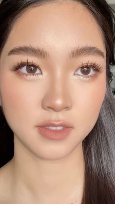 Natural Wedding Makeup For Brown Eyes Asian, Soft Peach Makeup Look, Minimal Eyeshadow Look, Light Korean Makeup, Ingenue Makeup, No Make Up Make Up Look, Glam Ideas, Maquillage On Fleek