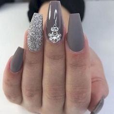 Acrylic Nails Stiletto, Grey Nail, Silver Nail, Nail Jewels, Her Nails, Gray Nails, Glitter Acrylic, Super Nails, Design Nails