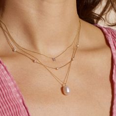 We’re picky about our pearls. Our collection of modern-feel pearl pieces takes your grandmother's favorites and incorporates them into the latest trends, interpreted from our NYC-gal perspective. These gem-quality pearls are freshwater cultured beauties, set in solid gold that won't tarnish or flake. We may have expensive taste, but crazy mark-ups aren’t really our thing. So we balance the best quality and the best price — enough said. 14k Solid yellow gold 9mm x 7mm Oval-shaped freshwater cultu Jewelry Styles, Necklace Extender, Pearl Choker Necklace, Gold Choker Necklace, Expensive Jewelry, Gold Choker, Stone Pendant Necklace, Gold Necklace Layered, Valentines Jewelry