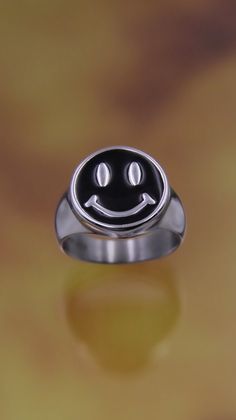 BLACK HAPPY FACE RING – Cyberspace Shop Cupid Ring, Thorn Ring, Grunge Fits, Owl Ring, Face Ring, Fire Ring, Green Skin, Boys Jewelry, Dragon Ring