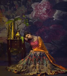 Fashion Photography Indian, Desi Couture, Teacher Dress, Photography Indian, Pakistani Style, Pakistani Couture, Culture Fashion, Collection Couture