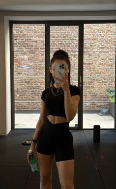 Goal Motivation, Pilates Workout Clothes, Pilates Outfits, Modele Fitness, Workout Goals, Pilates Clothes, Look Legging, Pinterest Life, 2024 Goals