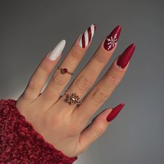 Candy Cane Nails, December Nails, Red Christmas Nails, Cute Christmas Nails, Her Nails, Snowflake Nails, Festival Nails