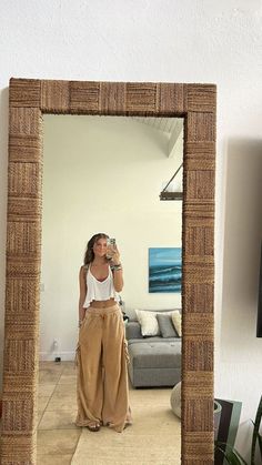 Skirt And Sweater Outfit Summer, Free Spirit Outfit Bohemian, Indie Style Summer, Beach Hippy Outfit, Boho Outfits With Shorts, Washington Vacation Outfits, Boho Lesbian Style, Nail Day Outfit Casual, Big Flowy Pants