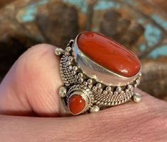 Ethnic Rings, Coral Jewelry Vintage, Tibetan Ring, Black Statement Earrings, Saddle Ring, Modern Silver Jewelry, Vintage Silver Jewelry, Tibetan Jewelry, Coral Ring