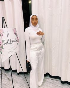 All White Hijab Outfit, Hajib Outfits, Black People Fashion, Hijabi Modest Outfits, Pretty Hijabi, Hijab Fashion Outfits, Muslim Girl Outfits, Date Fits, Hijab Islam