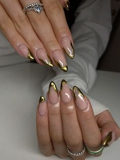 3d Gel Chrome Nails, 3d Gold Nail Art, Almond Gold Chrome Nails, Simple 3d Gel Nails, Metallic 3d Nails, Molten Gold Nails, Gold 3d Chrome Nails, 3d Gold Chrome Nails, 3d Gold Nails