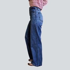 Make the most of the warm weather with our fashionable 2023 Spring-Summer Collection of wide leg jeans! Perfectly crafted to give you a timeless silhouette. they feature a high-waist. zipper and button closure. and a stonewashed finish that adds a touch of vintage allure. Enjoy the perfect combination of elegant style and comfort with these jeans.Distinctive Features: Fashionable Style: Stay ahead of the trends with these wide-leg jeans made from luxe denim. Stonewashed Finish: Enjoy a vintage l Medium Wash Wide-leg Cropped Jeans With Five Pockets, Fall Dark Wash Wide-leg Jeans, Chic Dark Wash Wide Leg Jeans, Wide Leg Dark Wash Flare Jeans, High Waist Dark Wash Flare Jeans For Everyday, Wide-leg Cropped Jeans With Five Pockets, Wide-leg Cropped Denim Jeans, Versatile Flare Jeans With Straight Leg, Versatile Medium Wash High Rise Jeans