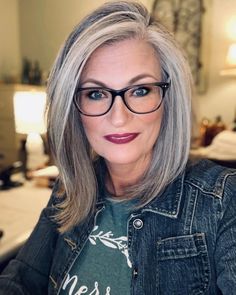 21 Modern Layered Bob Haircuts for Women Over 50 to Take Years Off Modern Layered Bob, Layered Bob Haircuts For Women, Beige Blonde Hair Color, Grey Hair Over 50, Grey Hair Transformation, Grey Hair Inspiration, Layered Bob Haircuts, Blending Gray Hair, Gray Hair Highlights