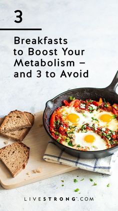 Some breakfast foods are better than others when it comes to boosting your metabolism and making weight loss easier. Here's are 3 healthy breakfast ideas to get your metabolism revving. 1200 Calorie Diet Meal Plans, Makanan Diet, Diet Keto, Breakfast Foods, 20 Pounds, Fat Fast