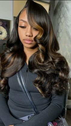 Side Part Highlight Quick Weave, Sew In Weave With Leave Out Highlights, Highlight Sew In, Side Part Sew In With Highlights, Hairstyle Quick Weave, Quick Weave With Highlights, Sew In With Color, Hairstyle Black Women, After Prom Outfit