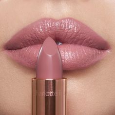 Pillow Talk Fair: K.i.s.s.i.n.g Lipstick | Charlotte Tilbury Charlotte Tilbury Pillow Talk Lipstick, Mac Nude Lipstick, Charlotte Tilbury Pillow Talk, Lip Liner Set, Lipstick Liner, Shiny Lipstick, Lipstick For Fair Skin