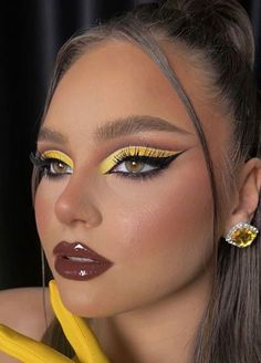 Yellow Makeup, Carnival Makeup, Glamorous Makeup, Fancy Makeup, Asian Eye Makeup, Creative Eye Makeup, Crazy Makeup, Kids Makeup, Glamour Makeup