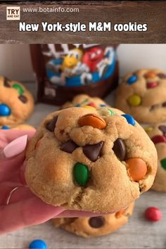 🍪 Craving THICK, chewy New York-style M&M cookies? These babies are next-level, loaded with M&Ms and gooey chocolate chips! Perfectly soft inside, a lil' crispy on the edges...trust me, these are the cookies you NEED. 😍 Mnm Cookies Recipe, Best M&m Cookie Recipe, Almond Meltaway Cookies, Mnm Cookies, Sunshine Cookies, Meltaway Cookies, Surprise Cookie, Soft Cookie Recipe, Strawberry Pop Tart