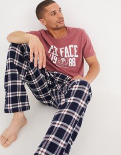 Time to get comfy. Our Asthall Light Check Bottoms are the perfect pair to sleep in. They are made from a lighter weight breathable cotton which will keep cool in the night. Featuring an adjustable drawstring waistband and side pockets. Pair them with a soft cotton tee for a relaxed evening look. Sleep Outfit, Mens Nightwear, Pajama Fashion, Craft Packaging, Summer 2025, Mens Sleepwear, Mens Loungewear, Keep Cool