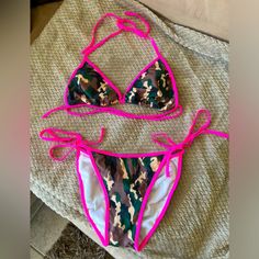 Nwot Adorable Camo String Bikini W Hot Pink Piping. Ruched Bottom. Removable Pads. 3xl, But Runs Small. I’m A Dd-Ddd & Was Too Small For Me. Camo Swimsuit, Sue Johnson, Camo And Pink, Camo Outfits, Swim Suits, Pink Camo, Swim Suit, Ripped Jeans, Womens Swim